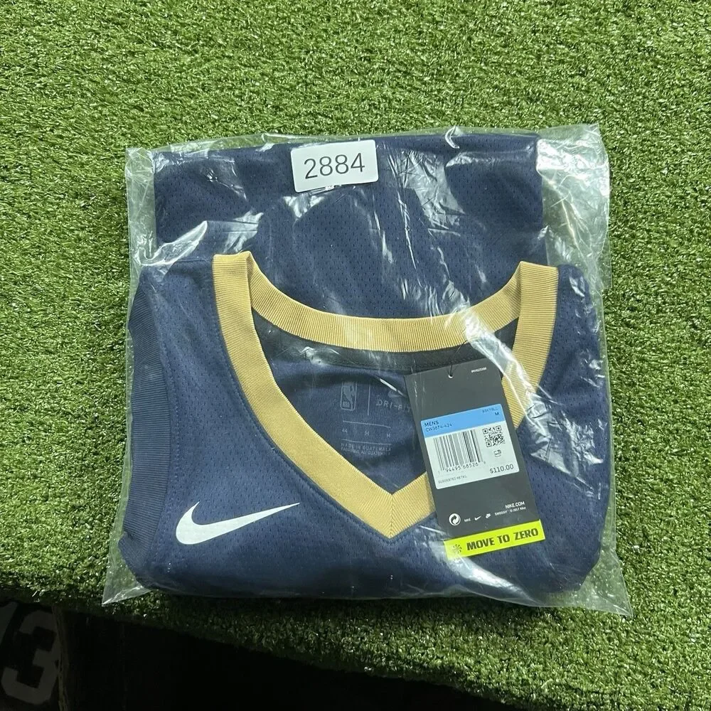 Men’s M Nike Dri Fit New Orleans Pelican Zion Williamson Swingman Jersey